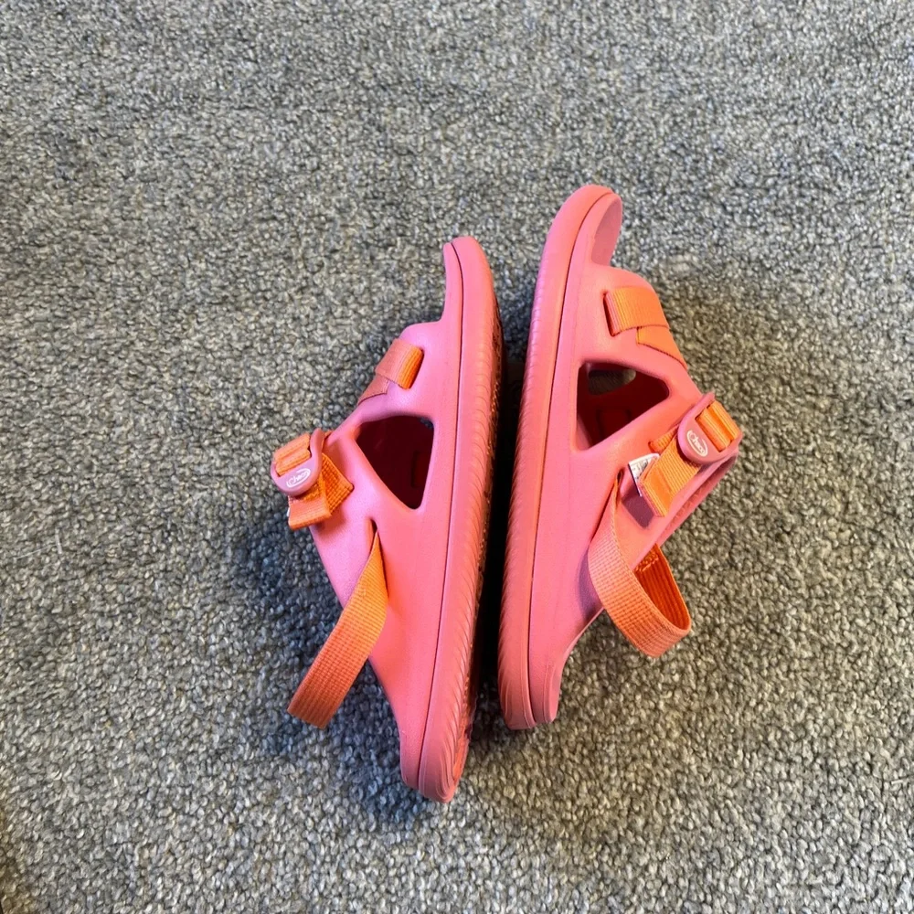 chaco sandals girls 3 coral pink orange classic strap outdoor‎ casual hiking